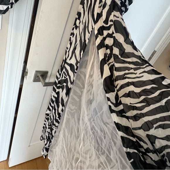 Alexandra Miro Saphira Zebra Cutout Dress - Picture 6 of 8